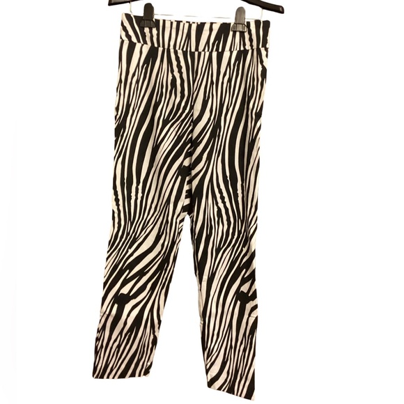 ☃️ NWT Krazy Larry Black/White Pants Size 8 - Picture 3 of 3